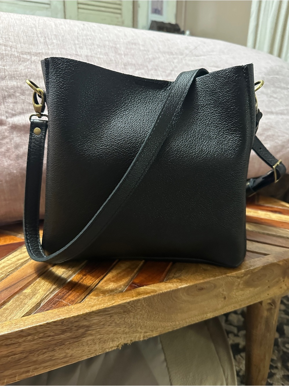 Portland Leather butterfly-pebble black